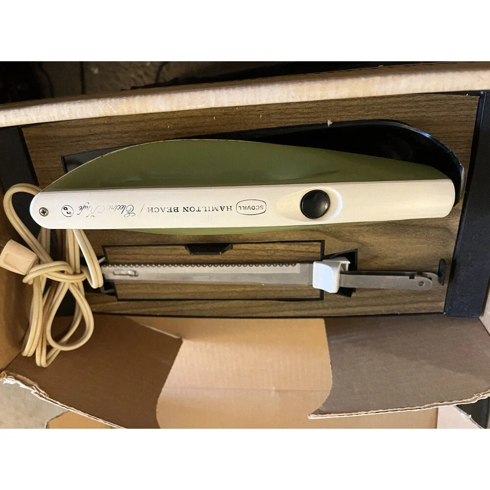 1967 Hamilton Beach Scovill Electric Knife w/Storage Tray Model 270T Works